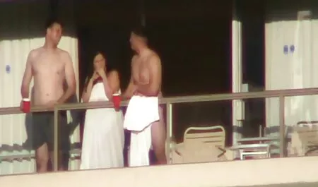 Memulihkan dengan penis awek melayu sek setelah perjalanan di atas bumbung