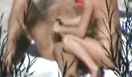 Aku harus skodeng melayu porn mengajar guru di meja.