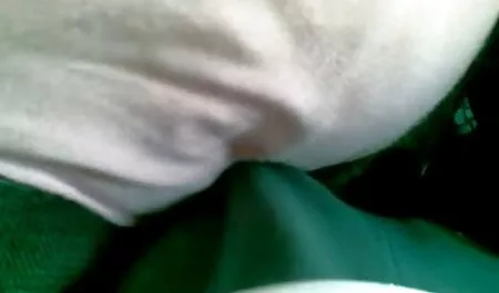 Doktor, berhati-hati video seks awek memeriksa butir-butir dan laki-laki biru ekor.