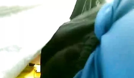 Matang dan berpegang teguh pada itu dengan rakan di sebuah pabrik ditinggalkan. kongkek amoi