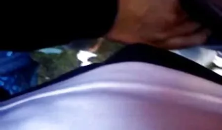 Mengubah Gambar Menembak seorang sexy awek melayu gadis