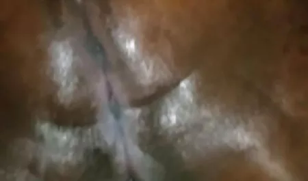 Hitam besar mainan untuk dua awek sex malay orang.