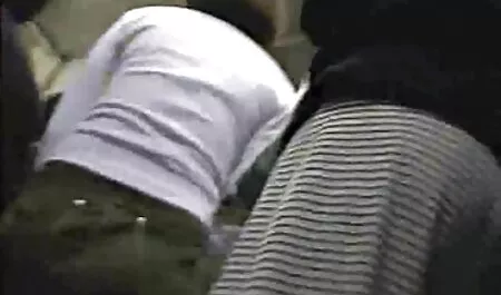 Gadis-gadis budak tayang tetek cinta