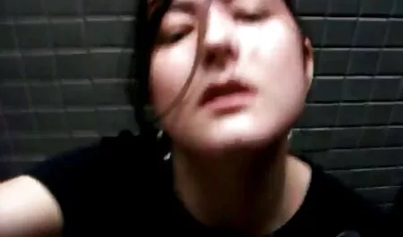 Istri di sex melayu 12 tahun skirt pendek di dapur