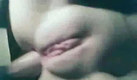 Gadis-gadis yang membintangi film porno skodeng melayu sex di rumah dengan suaminya.