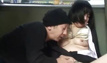 Urutan dan menelan awek melayu tetek gebu