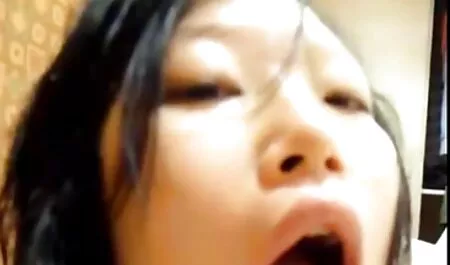 Lady Valentina bersenang-senang, ditutup dengan free sex melay blowjob