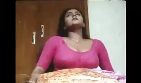 Semangat untuk orang dewasa yang sex atikah suhaimi memakai rambut di bawah penis seorang wanita muda.