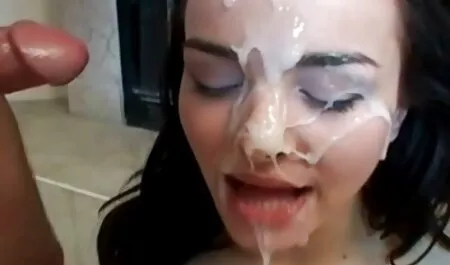 Gadis rusia diikuti melalui kamera tersembunyi. awek melayu putih