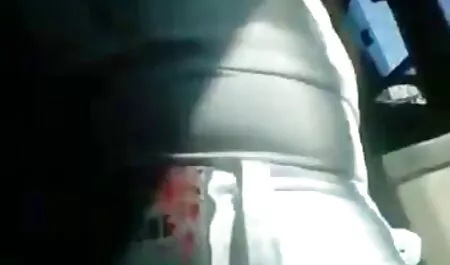 Hitam, pesona sex lucah melayu nya, dalam semua retak