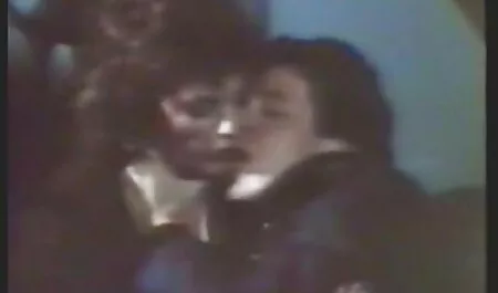 Tiga Kumpulan, melayu makcik dan muka topeng